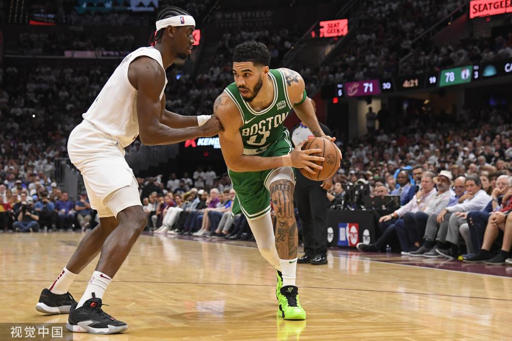 张玉宁在过 张玉宁在过